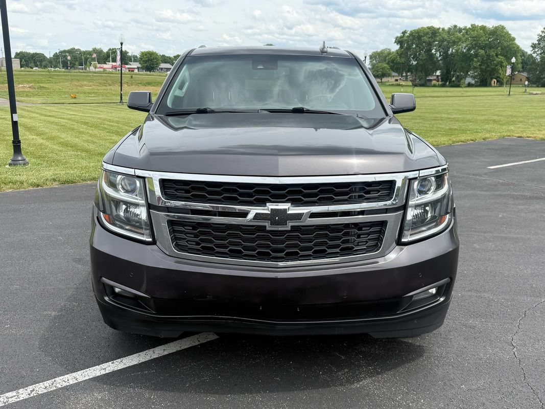 Used 2016 Chevrolet Suburban LT w/ Luxury Package AWD/4WD image 2
