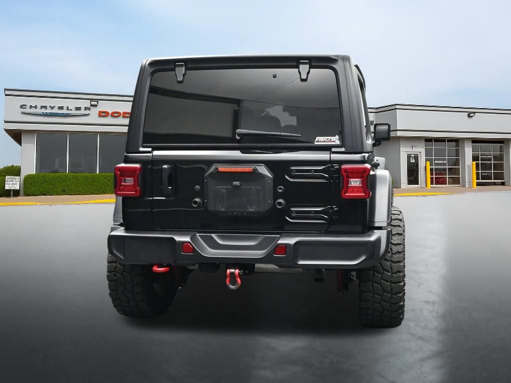 Used 2025 Jeep Wrangler Unlimited Rubicon w/ Convenience Group AWD/4WD image 4