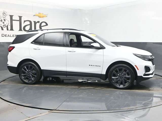 Used 2022 Chevrolet Equinox RS w/ LPO, Floor Liner Package image 1