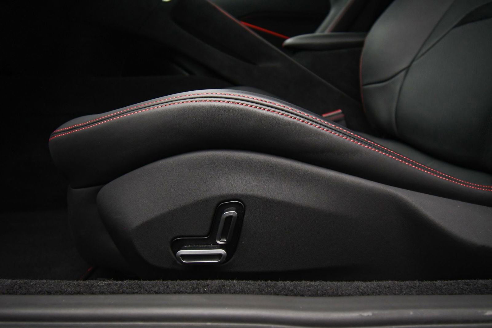 Certified 2023 Ferrari Roma image 48