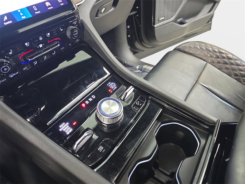 Used 2023 Jeep Grand Cherokee L Summit w/ Advanced Protech Group IV image 28