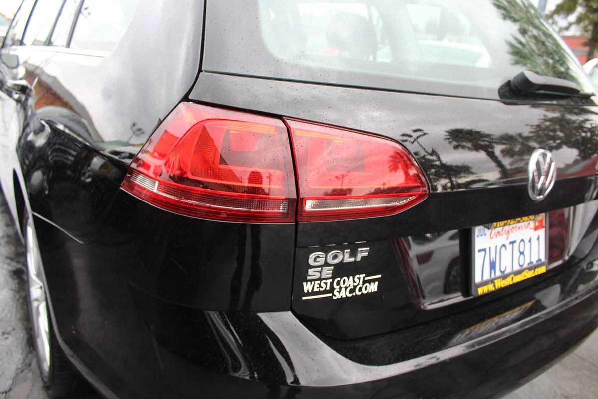 Used 2017 Volkswagen Golf SE FWD image 16