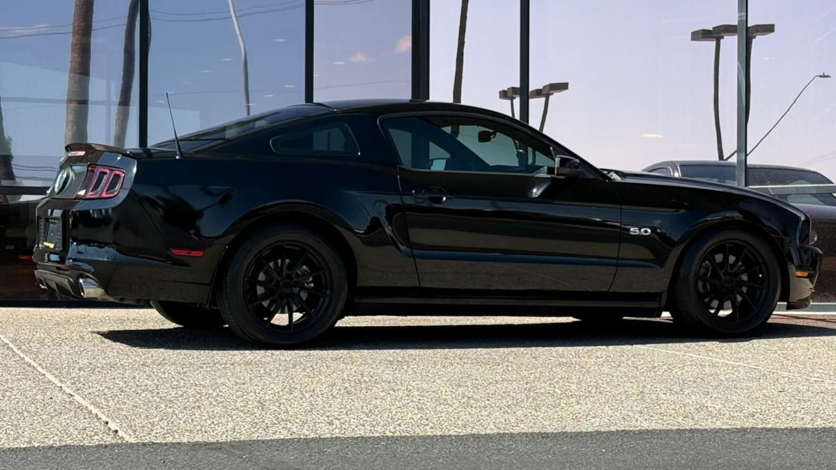 Used 2014 Ford Mustang GT w/ Equipment Group 301A RWD image 13
