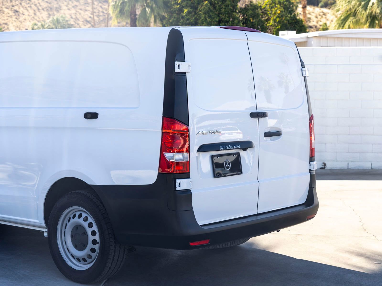 Used 2022 Mercedes-Benz Metris image 8