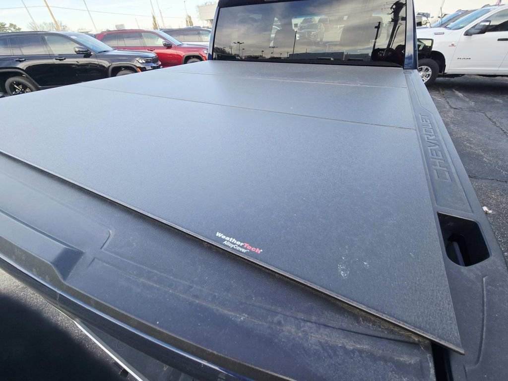 Used 2022 Chevrolet Silverado 1500 LT image 17