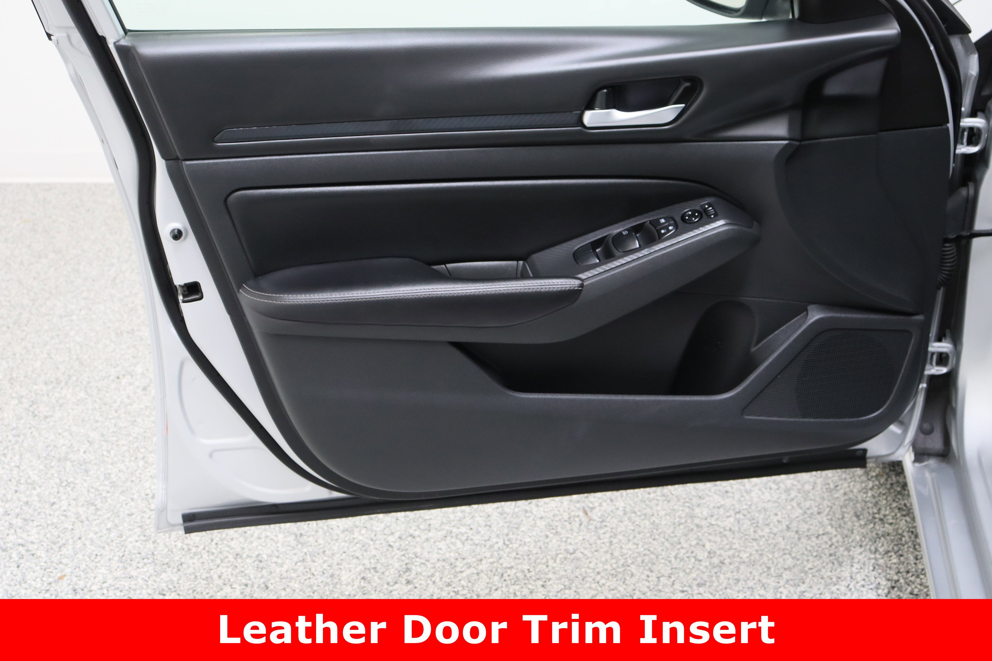 Used 2024 Nissan Altima 2.5 SV image 12