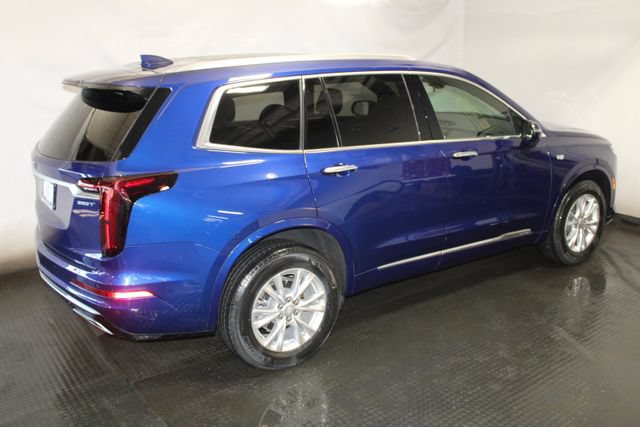 Certified 2023 Cadillac XT6 Luxury AWD/4WD image 5