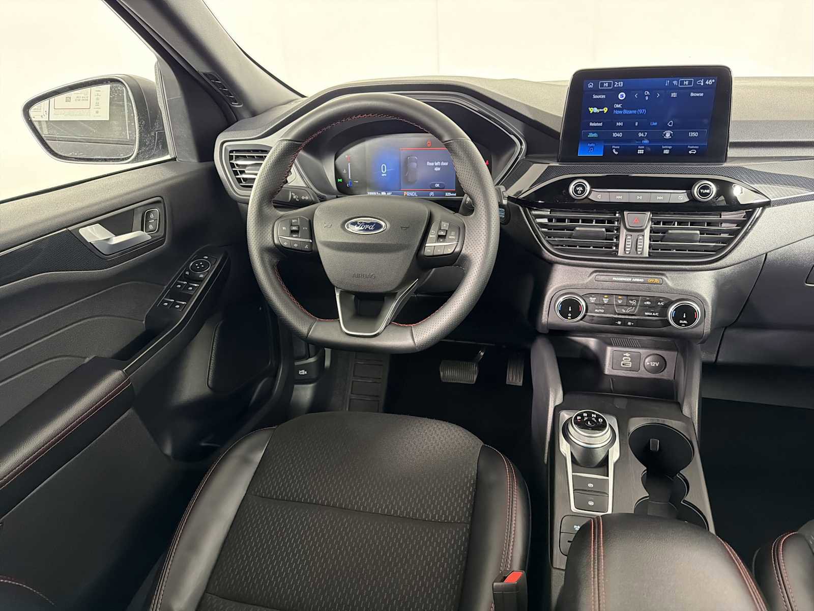 Used 2025 Ford Escape ST-Line image 40