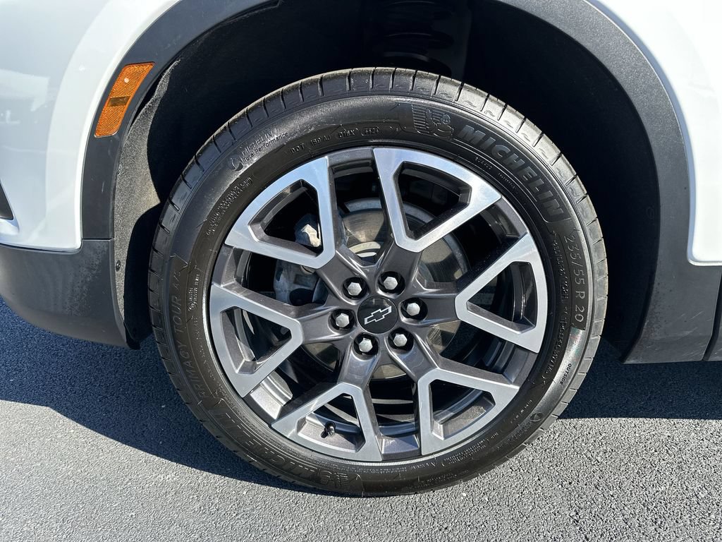 Used 2022 Chevrolet Blazer LT FWD image 16