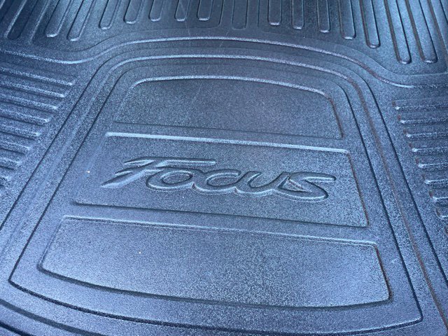 Used 2018 Ford Focus SE w/ Interior Protection Package FWD image 52