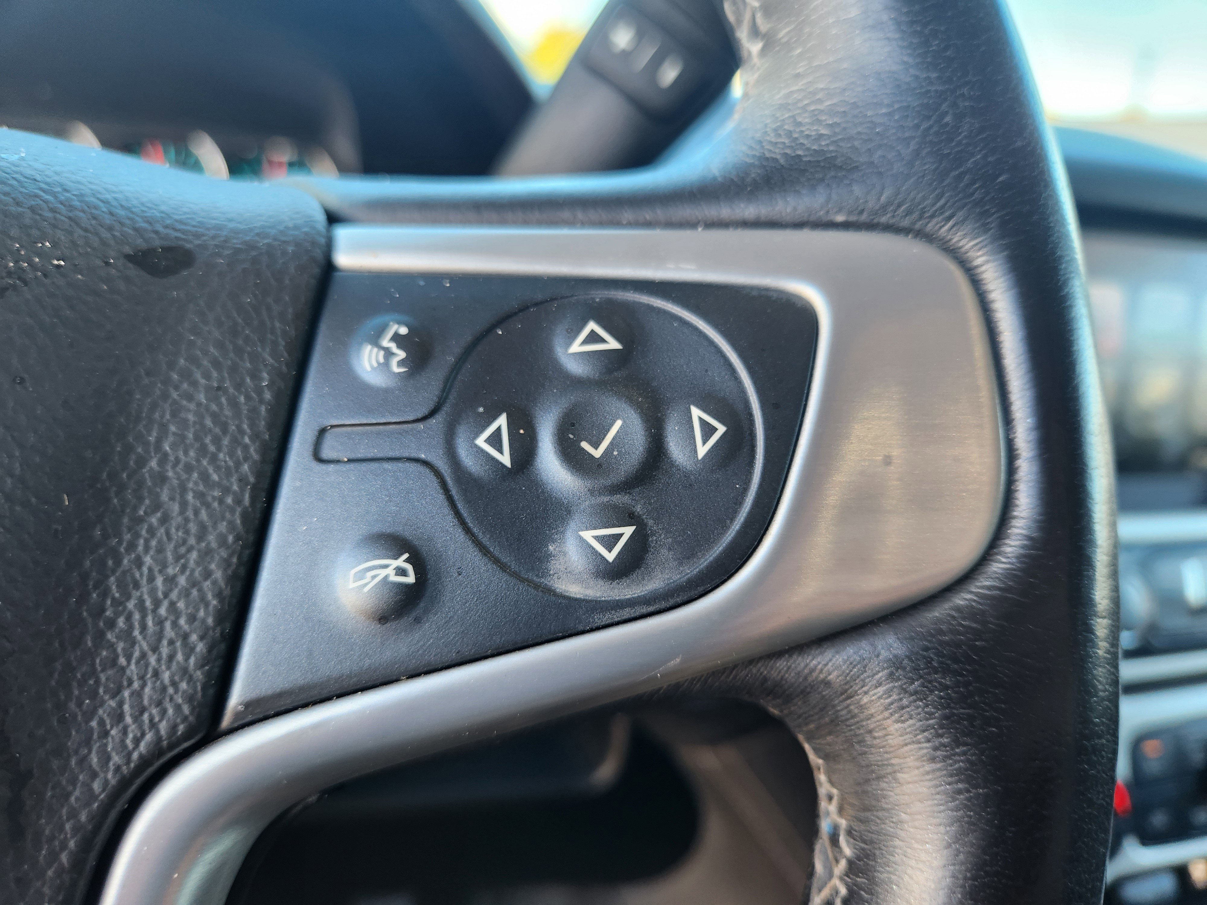 Used 2017 GMC Yukon SLT image 15