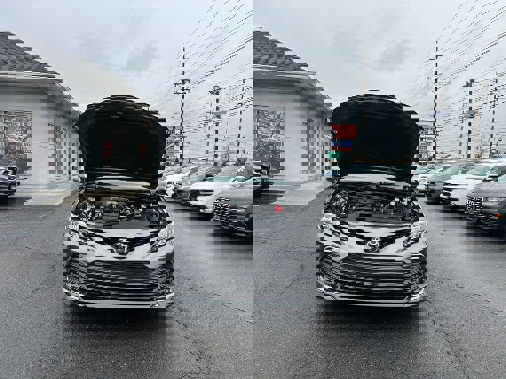 Used 2023 Toyota Camry LE image 32