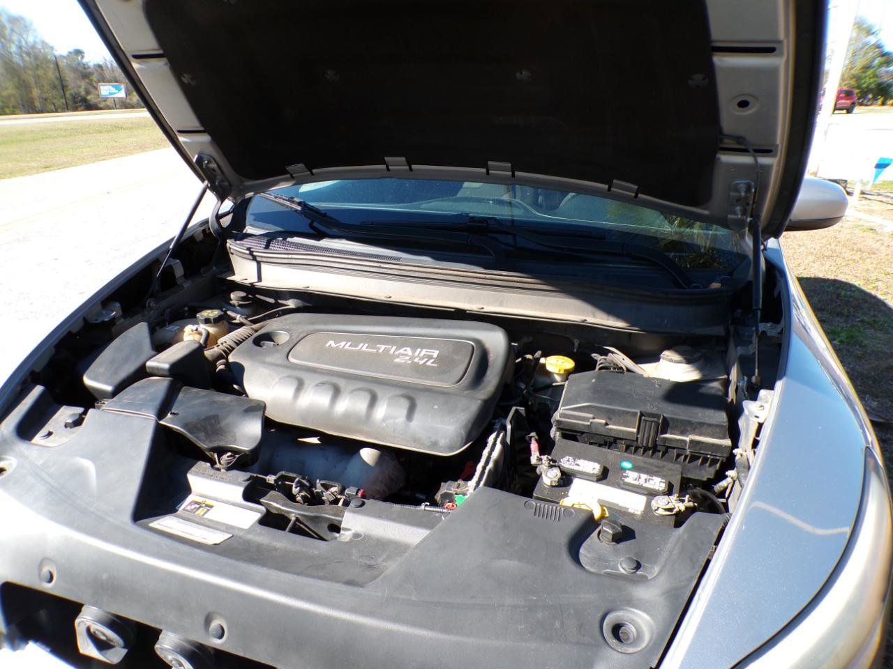 Used 2014 Jeep Cherokee Latitude w/ Comfort/Convenience Group image 10