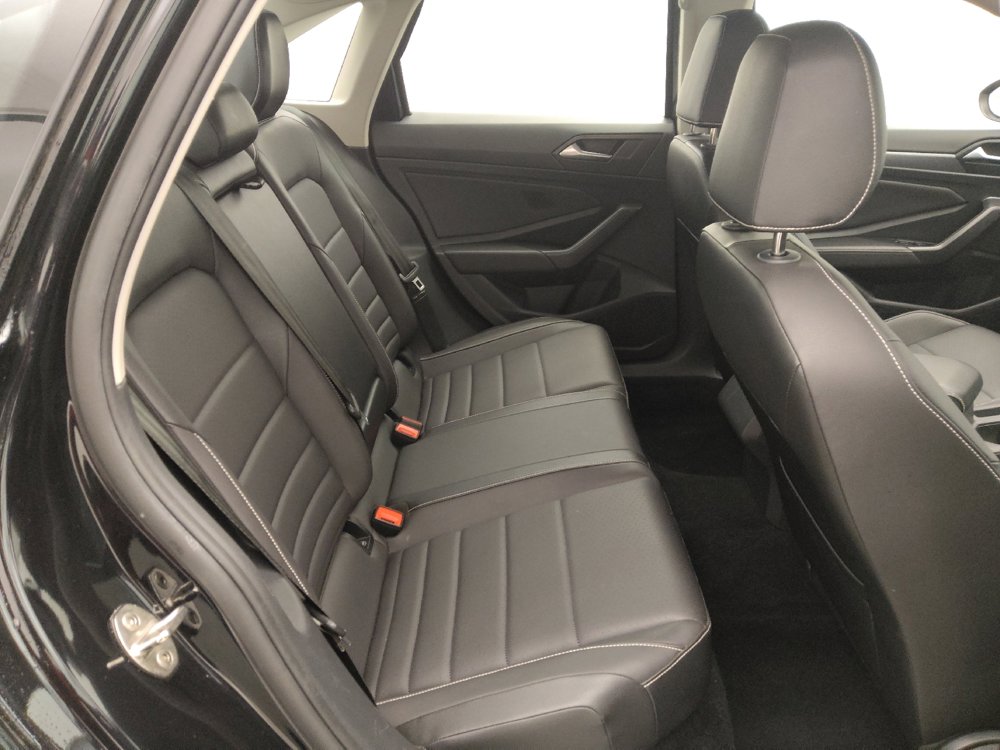 Used 2024 Volkswagen Jetta SE image 19