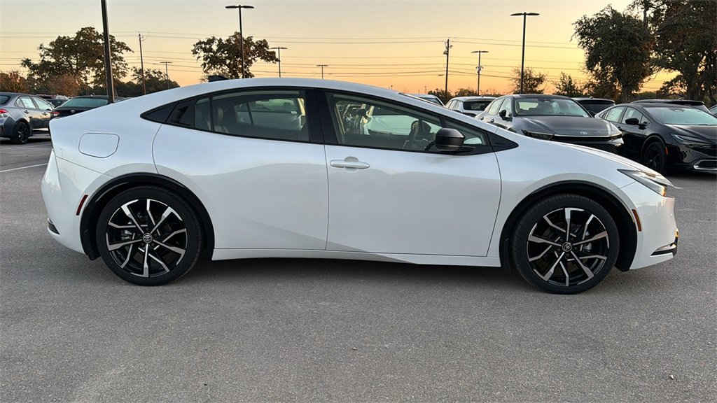 New 2026 Toyota Prius Plug-In Hybrid image 10