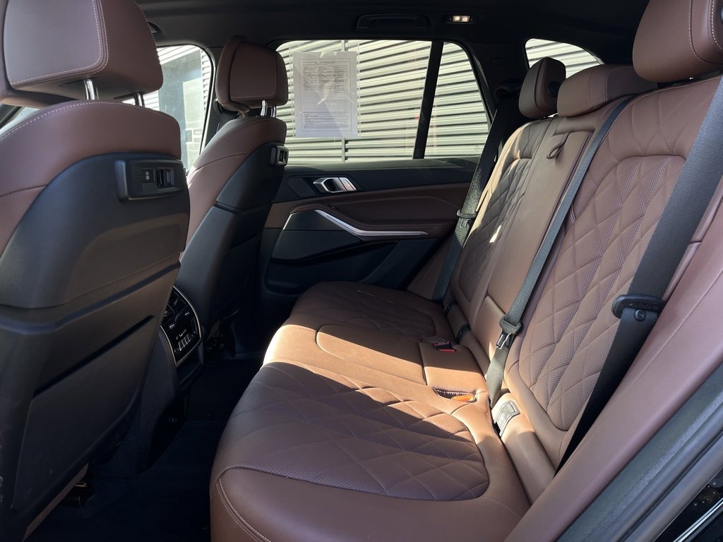 Used 2023 BMW X5 M50i w/ Climate Comfort Package image 21