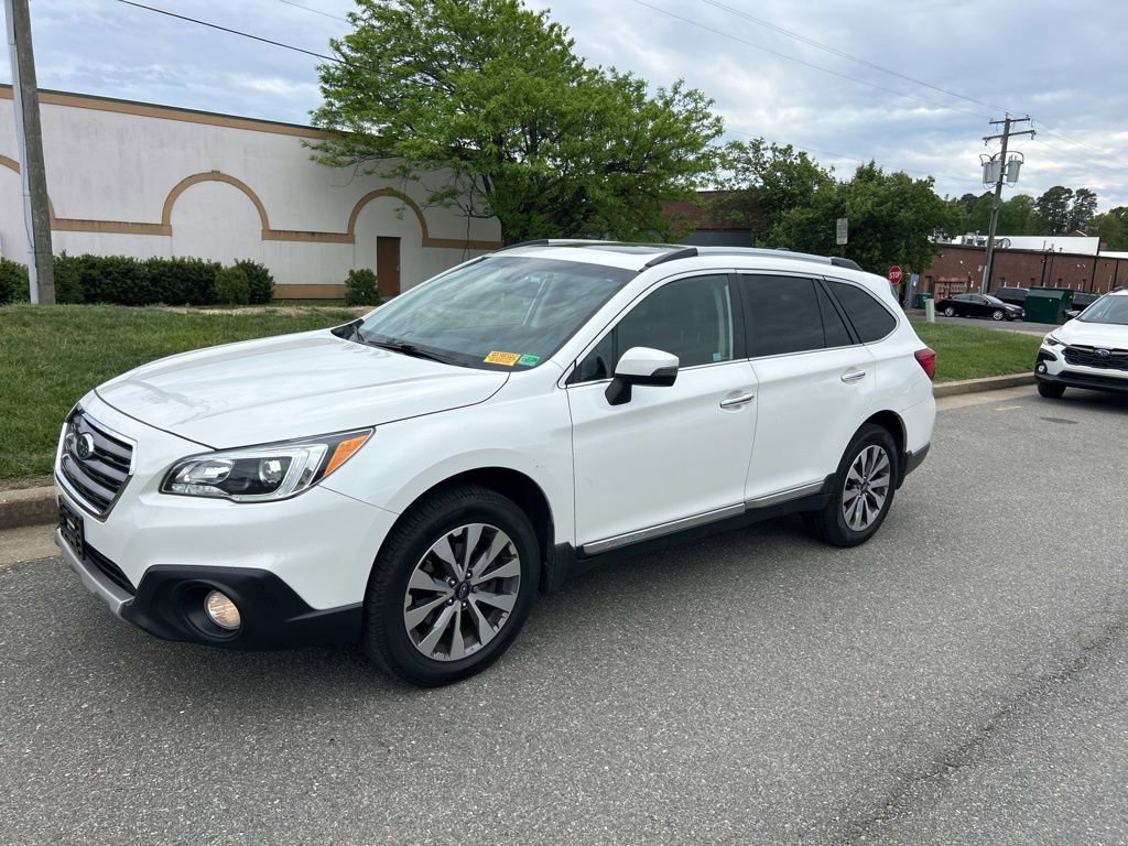 Used 2017 Subaru Outback 2.5i Touring w/ Popular Package #5A image 8