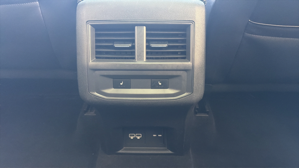 Used 2020 Volkswagen Atlas Cross Sport SEL Premium R-Line AWD/4WD image 19