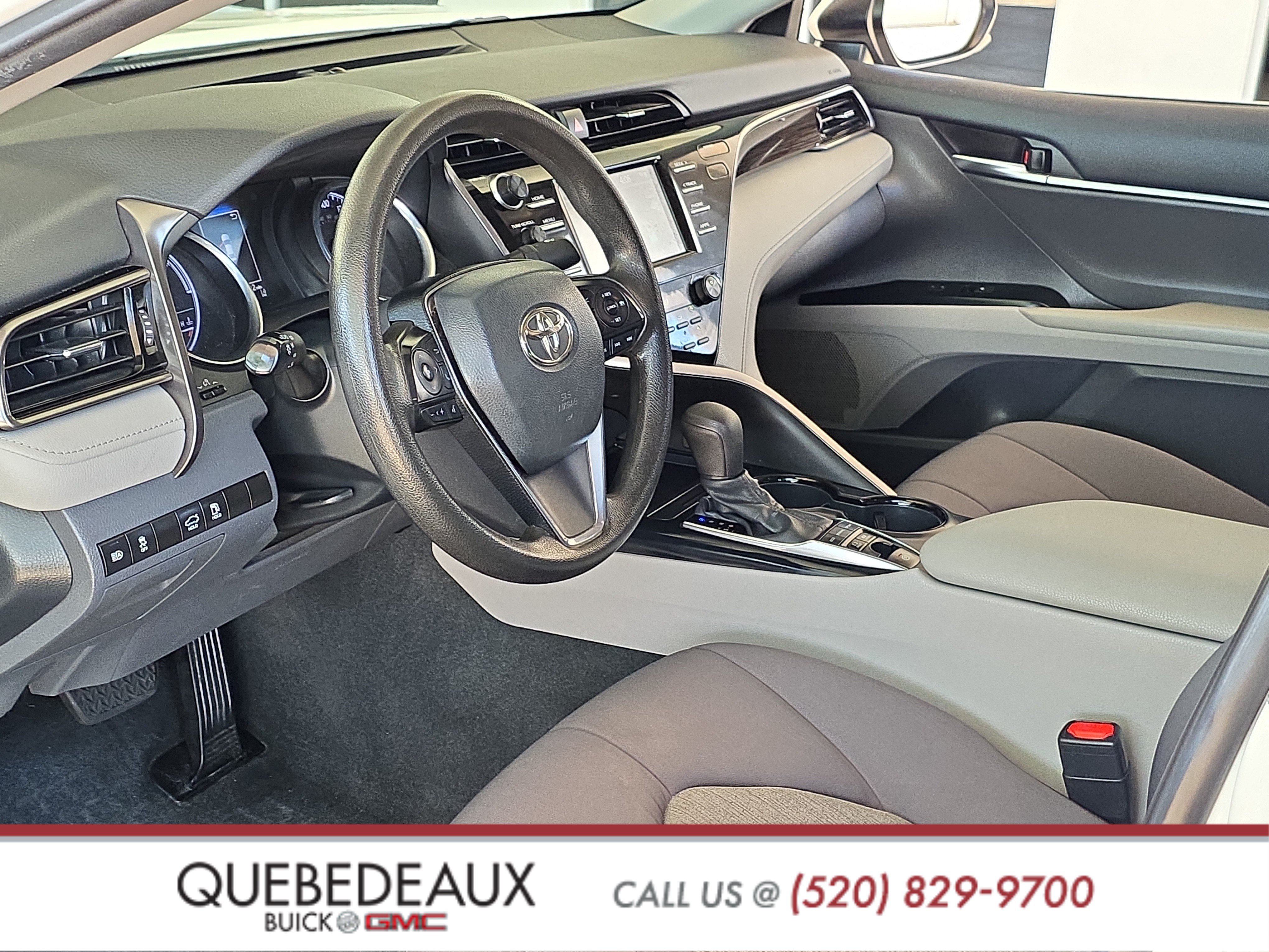 Used 2020 Toyota Camry LE FWD image 10