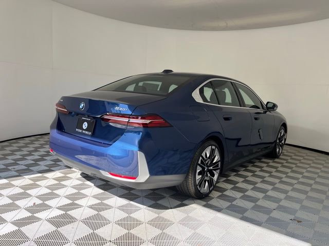 New 2026 BMW 530i xDrive w/ Premium Package AWD/4WD image 7