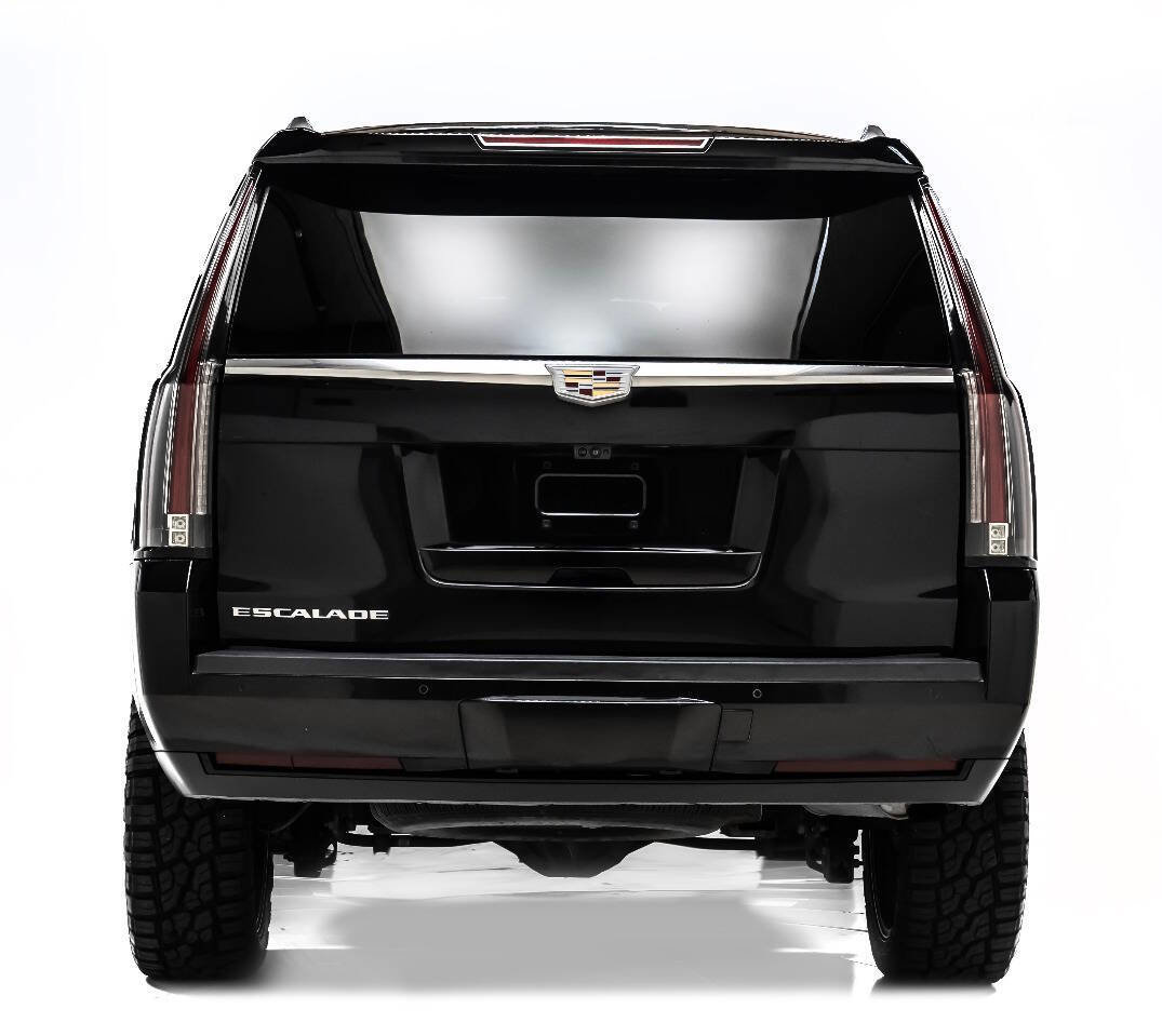 Used 2020 Cadillac Escalade Premium Luxury AWD/4WD image 7
