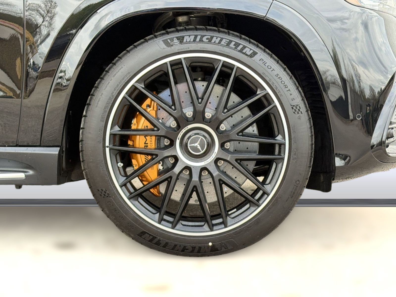 New 2026 Mercedes-Benz GLS 63 AMG 4MATIC image 11