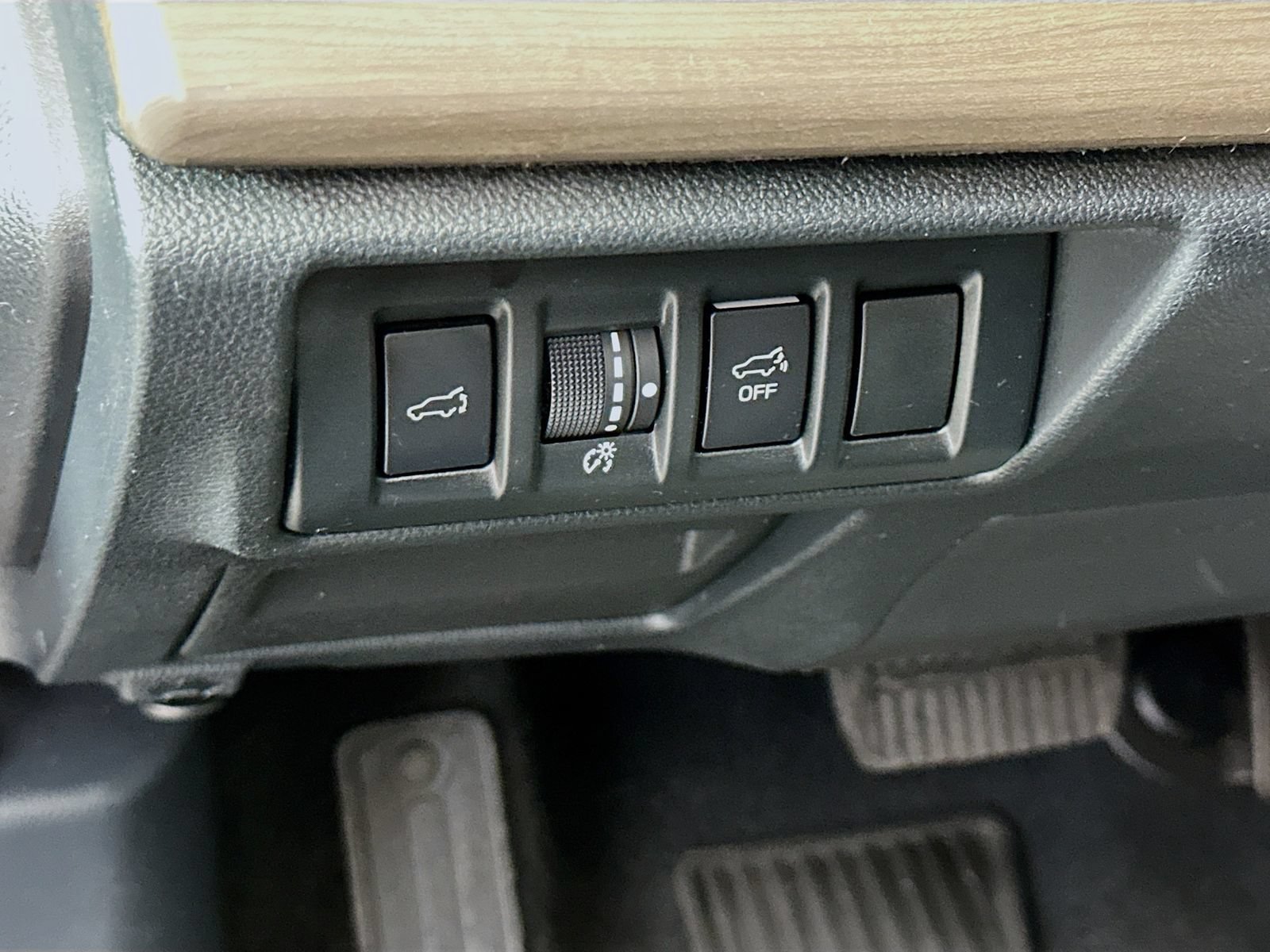 Used 2021 Subaru Outback Limited AWD/4WD image 10