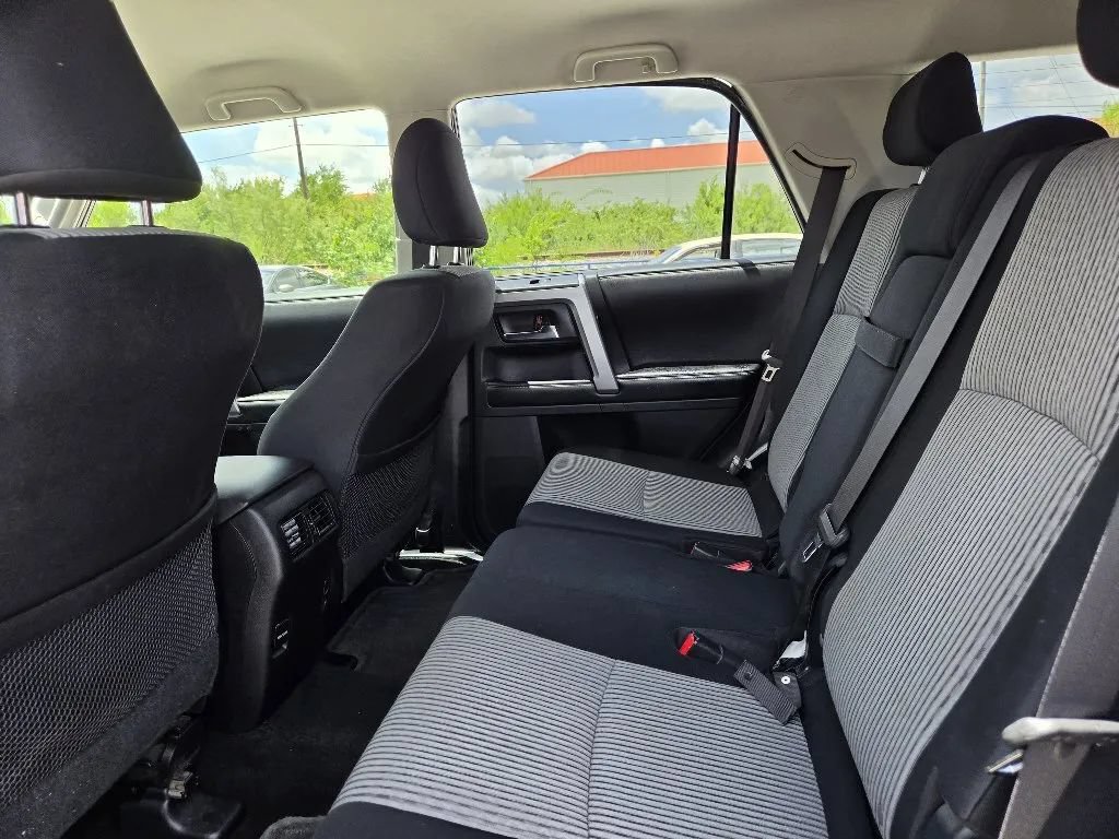 Used 2015 Toyota 4Runner SR5 RWD image 17