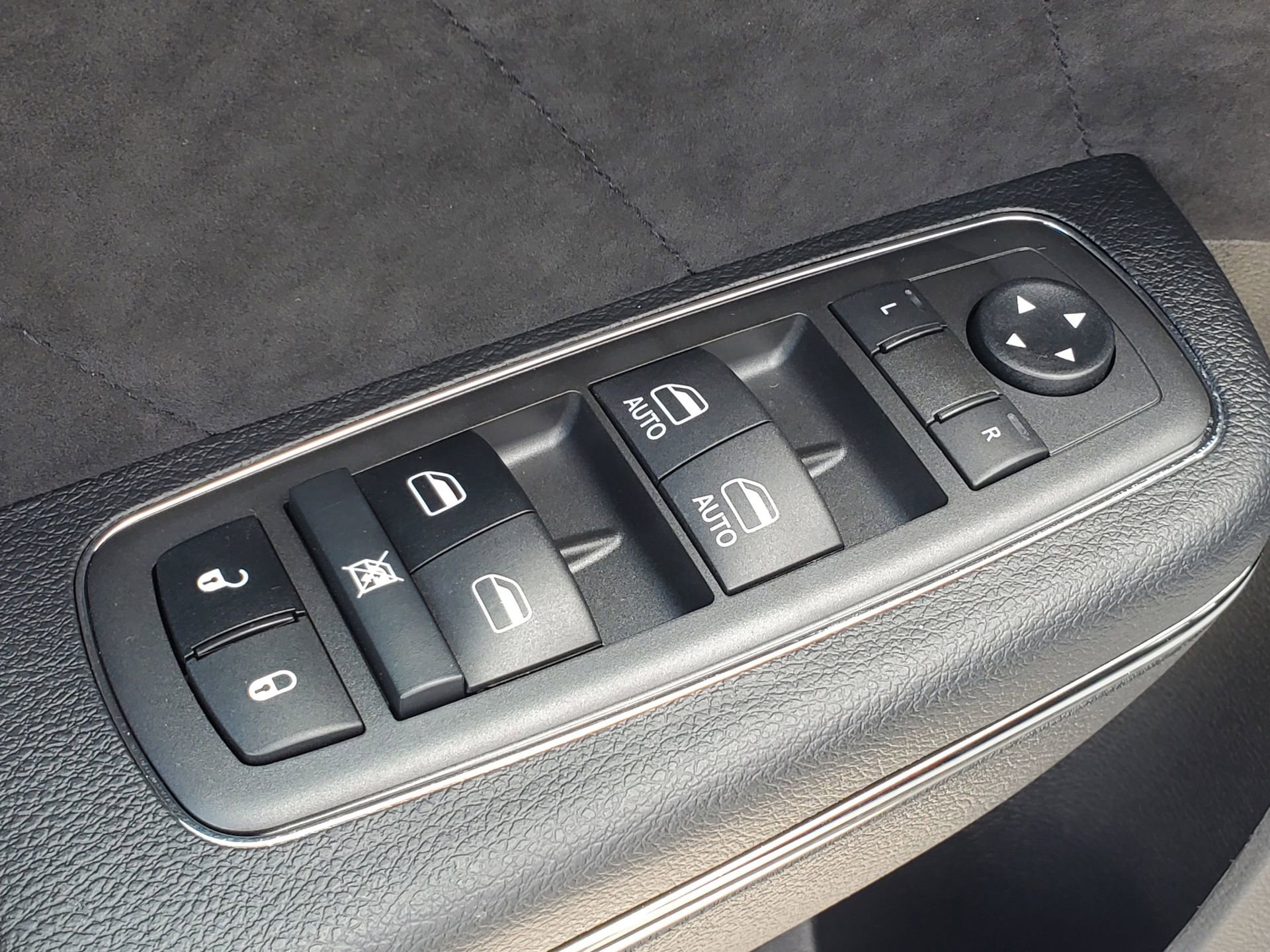 Used 2021 Dodge Charger SRT Hellcat image 18