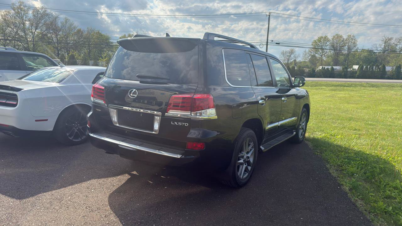 Used 2013 Lexus LX 570 4WD image 41