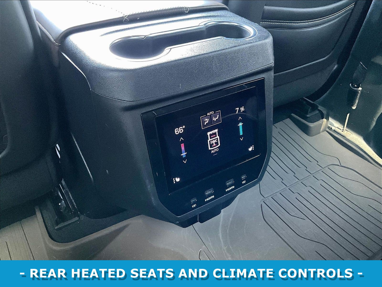 Used 2025 GMC Yukon Denali Ultimate AWD/4WD image 10