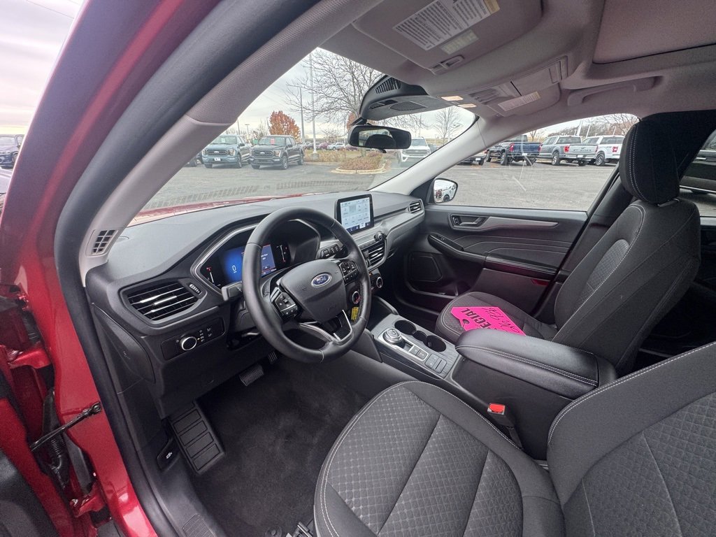 New 2025 Ford Escape Active w/ Cold Weather Package image 14