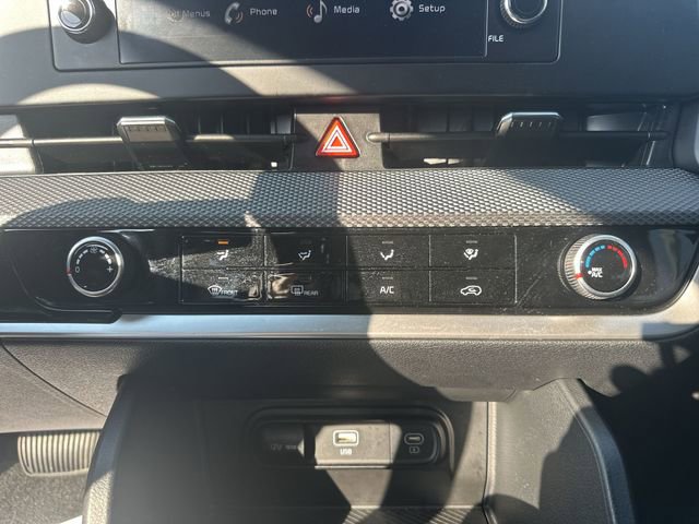 Used 2025 Kia Sportage LX image 21