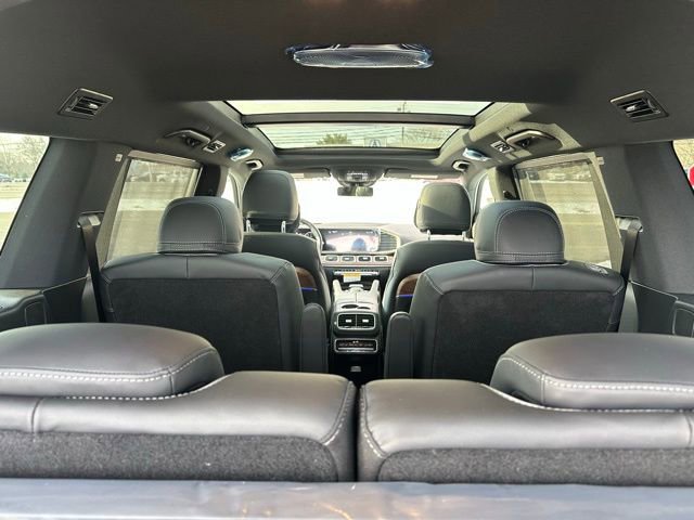 New 2026 Mercedes-Benz GLS 580 4MATIC image 36