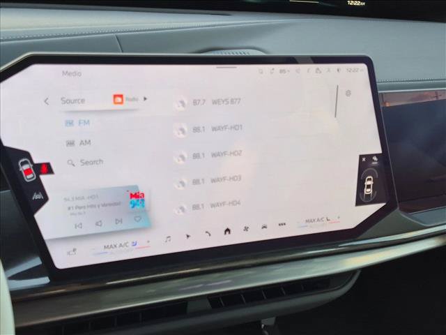 New 2027 BMW 740i w/ Executive Package RWD image 12