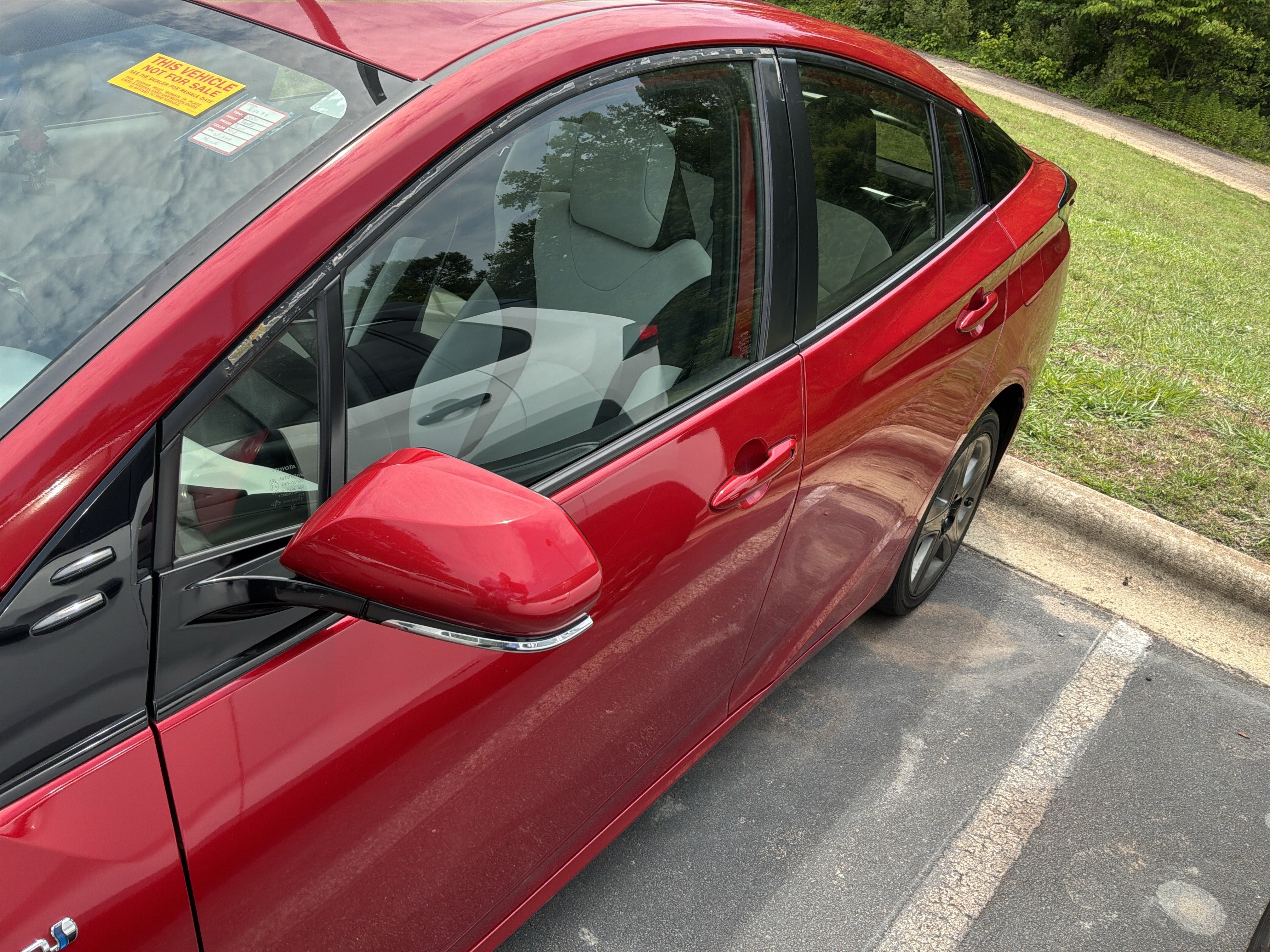 Used 2020 Toyota Prius Limited FWD image 5