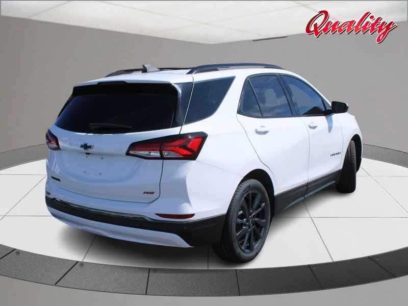 Used 2022 Chevrolet Equinox RS w/ LPO, Floor Liner Package image 3