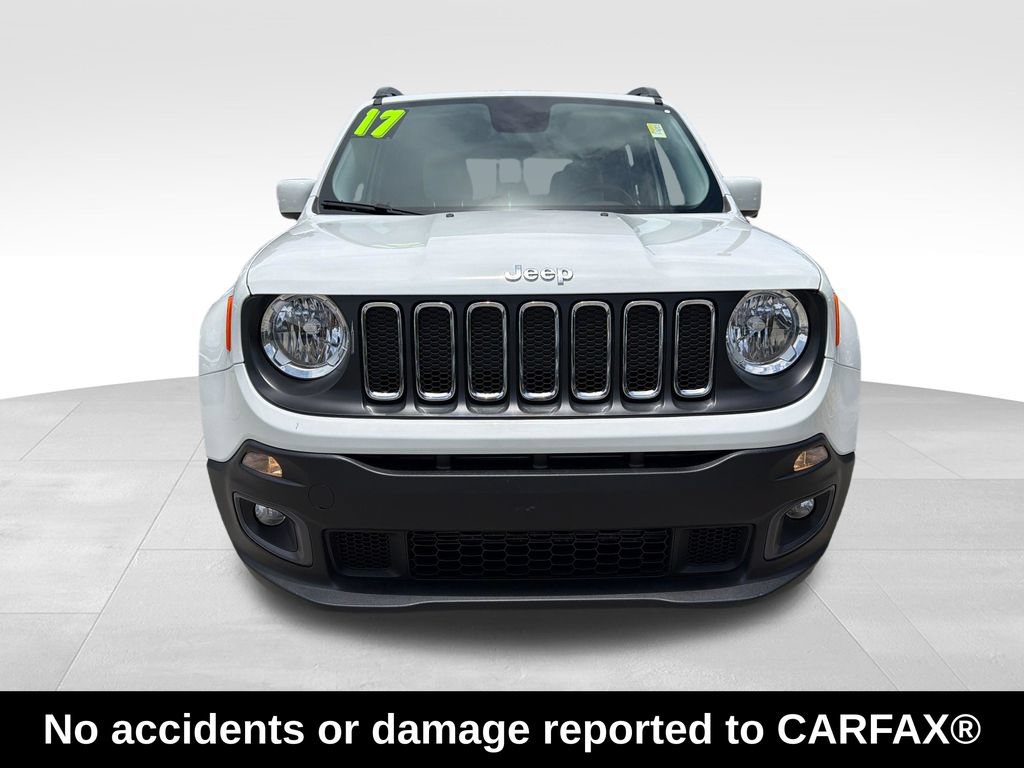 Used 2017 Jeep Renegade Latitude FWD image 2