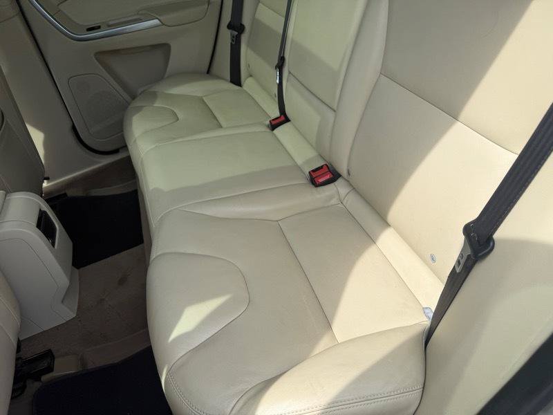 Used 2015 Volvo XC60 T6 Premier Plus AWD/4WD image 20