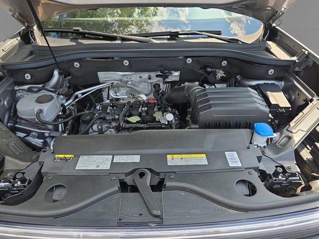 Used 2024 Volkswagen Atlas Cross Sport SE AWD/4WD image 34