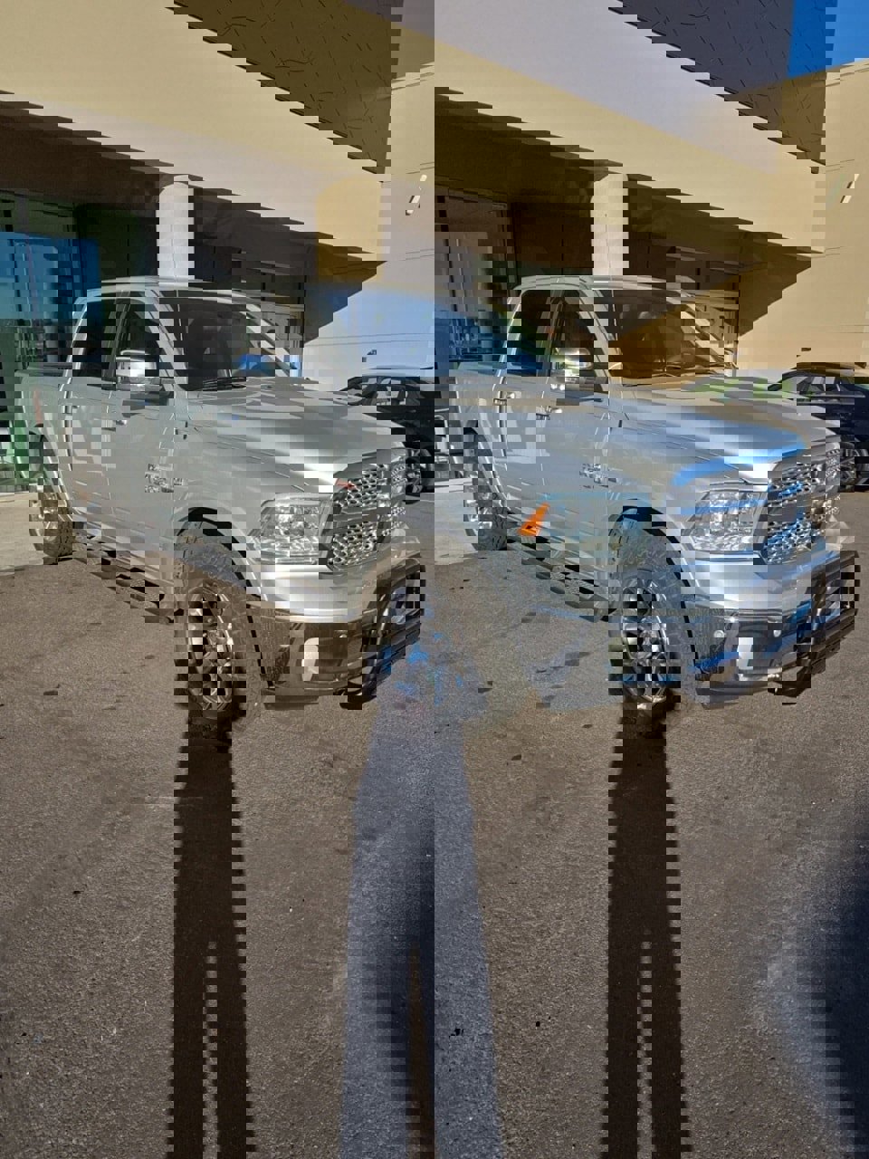 Used 2014 RAM 1500 Laramie w/ Convenience Group image 4