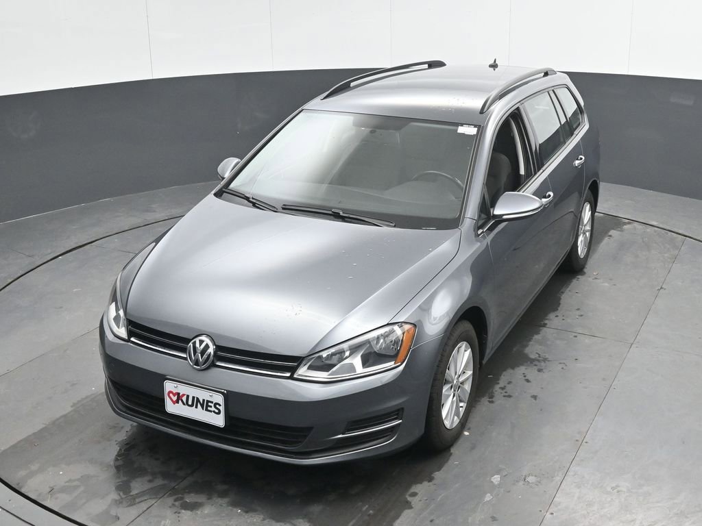 Used 2016 Volkswagen Golf S FWD image 30