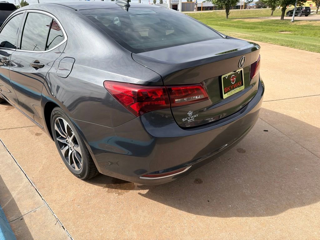 Used 2016 Acura TLX w/ Technology Package FWD image 7