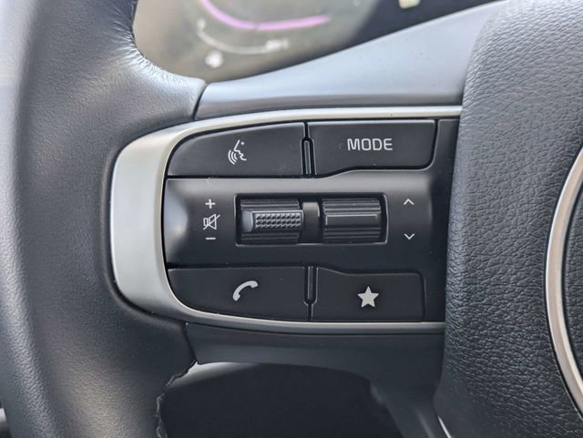 Used 2025 Kia Sportage EX image 23