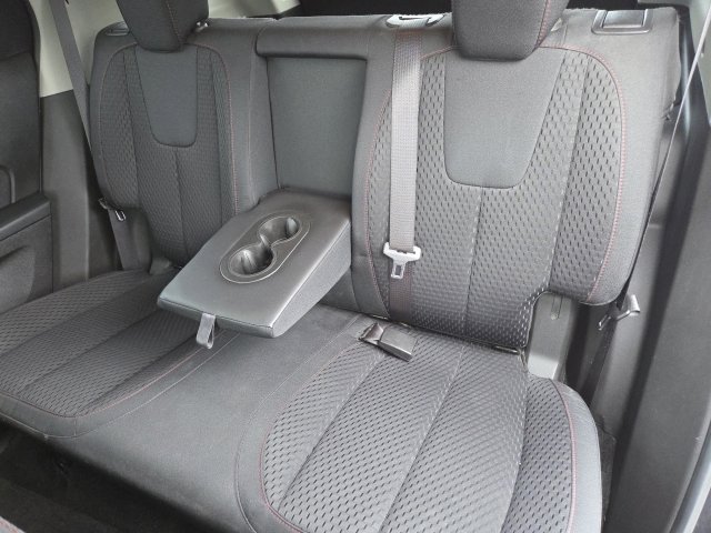 Used 2015 GMC Terrain SLE image 14