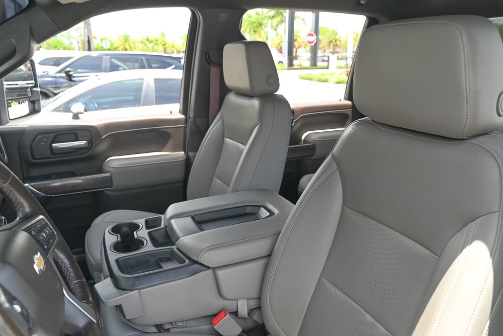 Used 2021 Chevrolet Silverado 3500 LTZ AWD/4WD image 8