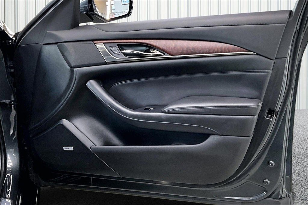 Used 2017 Cadillac CTS Luxury image 28