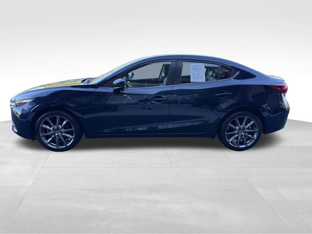 Used 2018 MAZDA MAZDA3 Touring FWD image 4