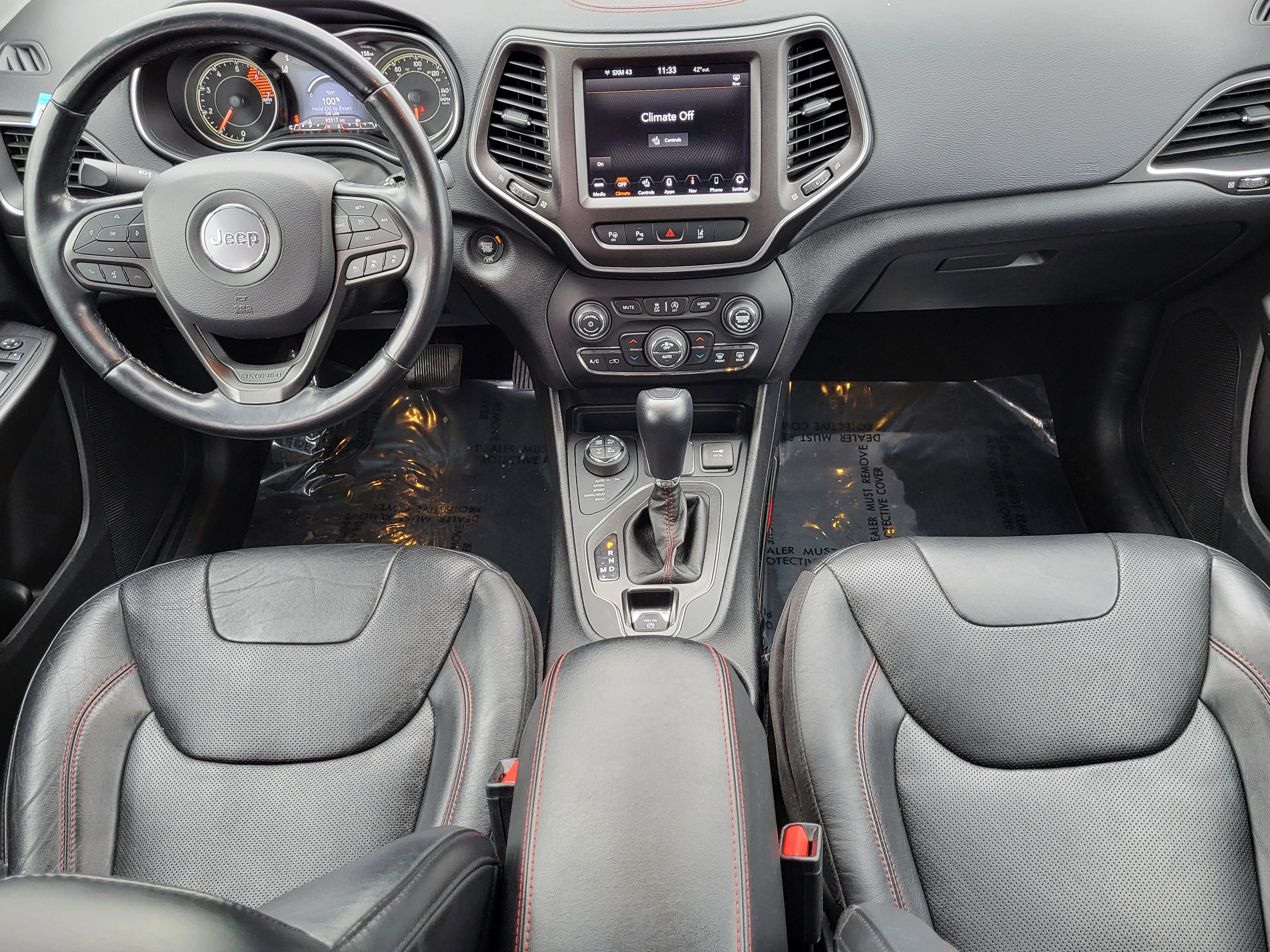 Used 2020 Jeep Cherokee Trailhawk image 23