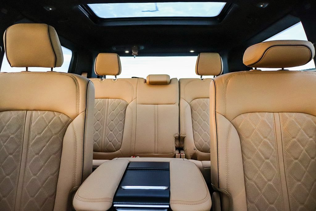 New 2026 Jeep Grand Wagoneer Summit AWD/4WD image 27